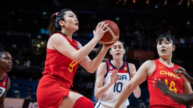 世界杯首败：中国女篮不敌美国女篮