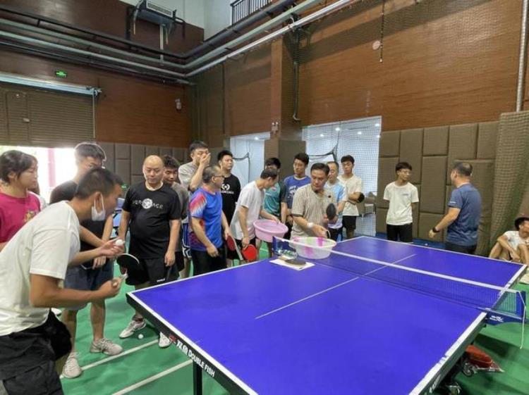 2020乒乓教练「亚洲冠军教学川渝携手培养乒乓球教练员」
