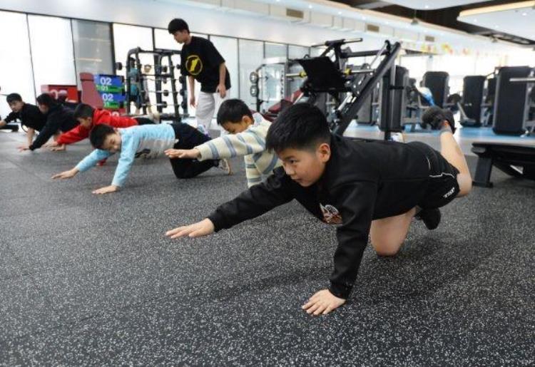 武体乒乓球2020年招生「武汉体院团队助力武汉乒羽队员有了专职体能师」