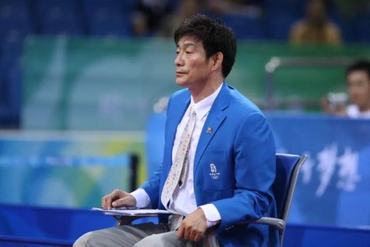 刘京利做一名有高度的乒乓球裁判员