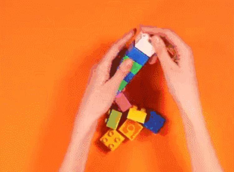 我想看乐高积木拼装教程「解锁乐高花式隐藏玩法让孩子成为积木池中技能最炫的娃」
