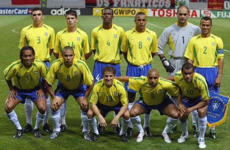 巴西队历届世界杯名次「巴西世界杯历届阵容02年3R率五星巴西无人能挡14年内马尔扛旗」