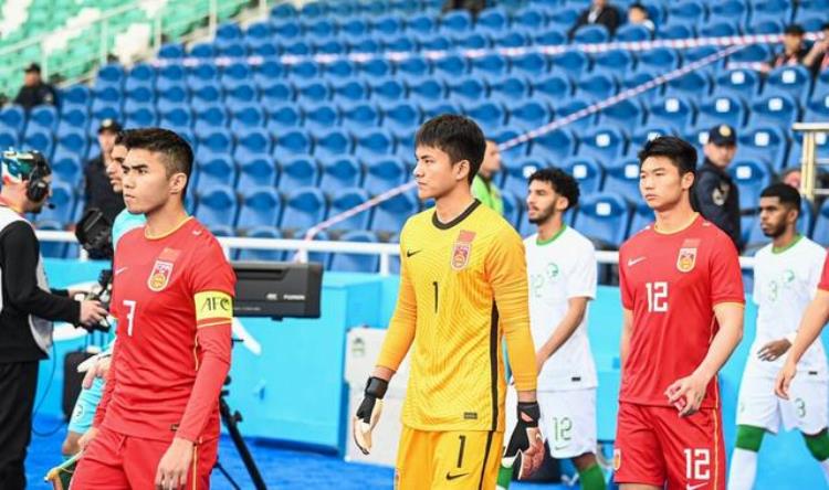 20卫冕冠军中国男足青年升第2创下亚洲杯奇迹新疆7星耀眼