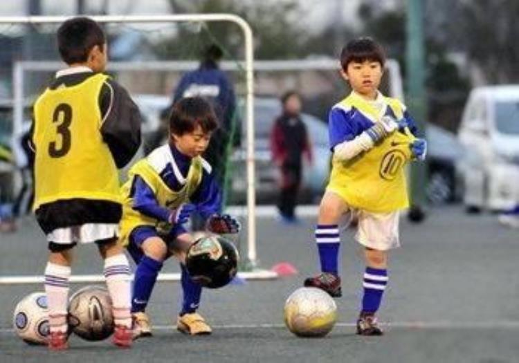 青训对足球的重要性「孩子的青春不可逆这些青训理念值得每一个足球人铭记」