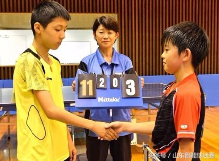 中日少儿乒乓球对抗赛「尴尬日本与中国进行友好交流乒乓大赛小学生又被中国打哭」
