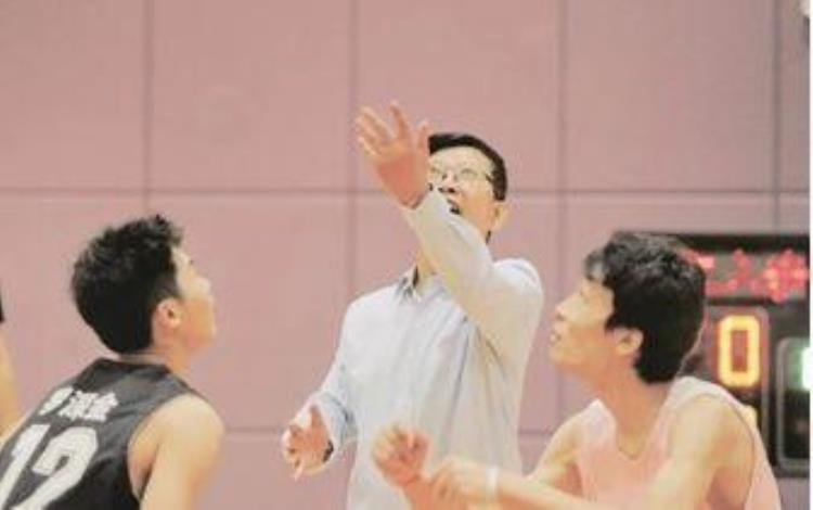 尽展勇毅笃行风采龙华高级中学教育集团第三届校长杯篮球赛鸣金