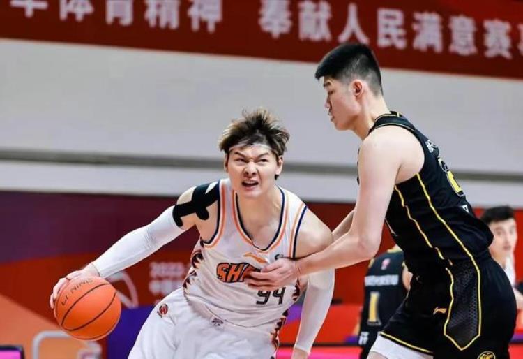 中国男篮新一届名单有哪些人员「猜测新一届中国男篮首发阵容和他们的球衣号码」