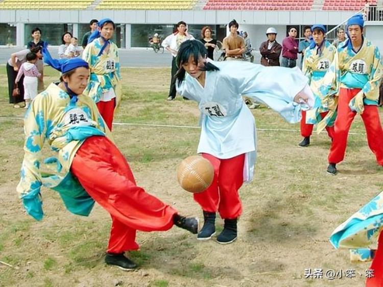 足球到底是中国人发明的还是英国人发明的呢「足球到底是中国人发明的还是英国人发明的」