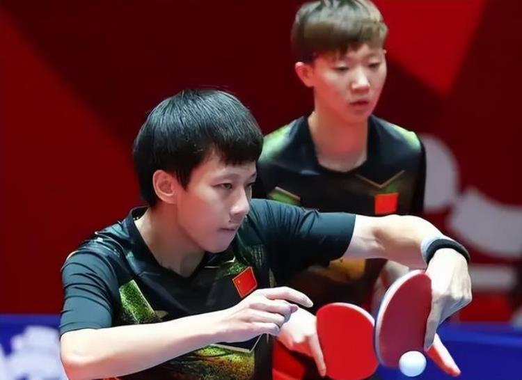 王曼昱林高远做客乒乓星对话世乒赛横刀夺爱的外国小哥也来了