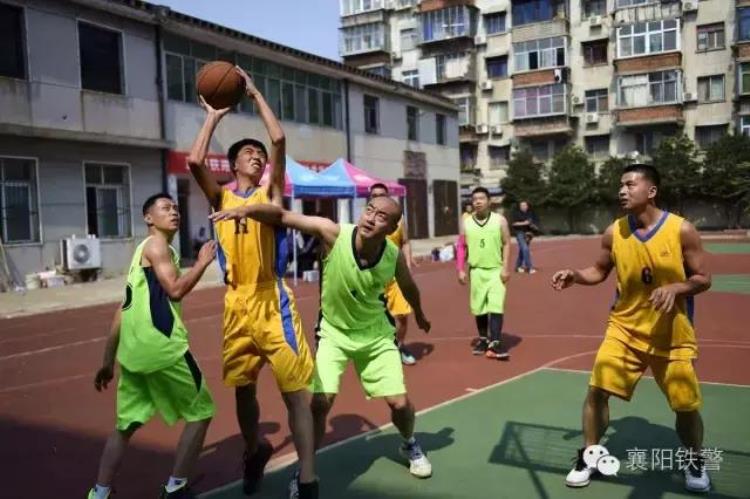 迎国庆 篮球比赛「警营文化|襄阳铁警举办秋季篮球赛喜迎国庆」
