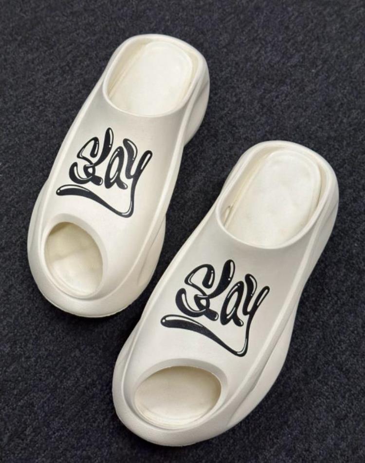 李宁篮球CNY产品亮相韦德10低帮双配色来袭新款休闲鞋有味道