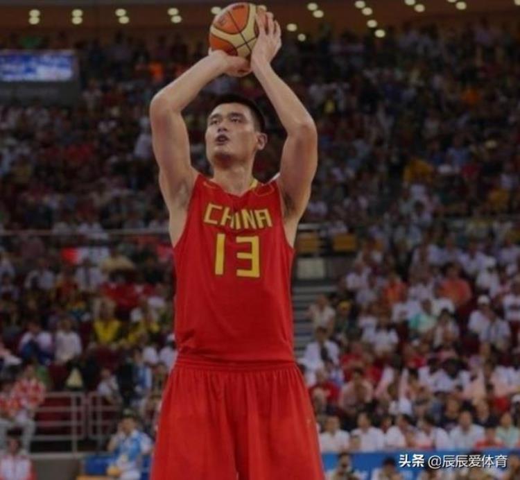 中国男篮13号队员是谁「中国男篮13号都曾经是谁都有过哪些出色的贡献和趣事」