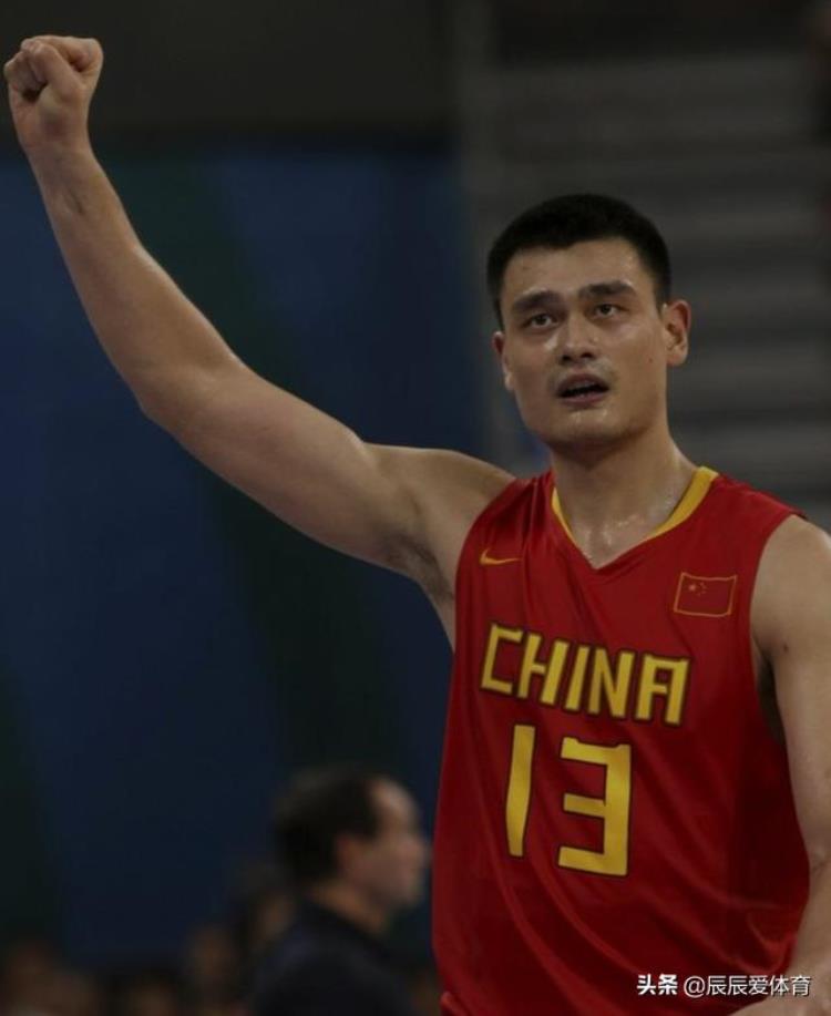 中国男篮13号队员是谁「中国男篮13号都曾经是谁都有过哪些出色的贡献和趣事」