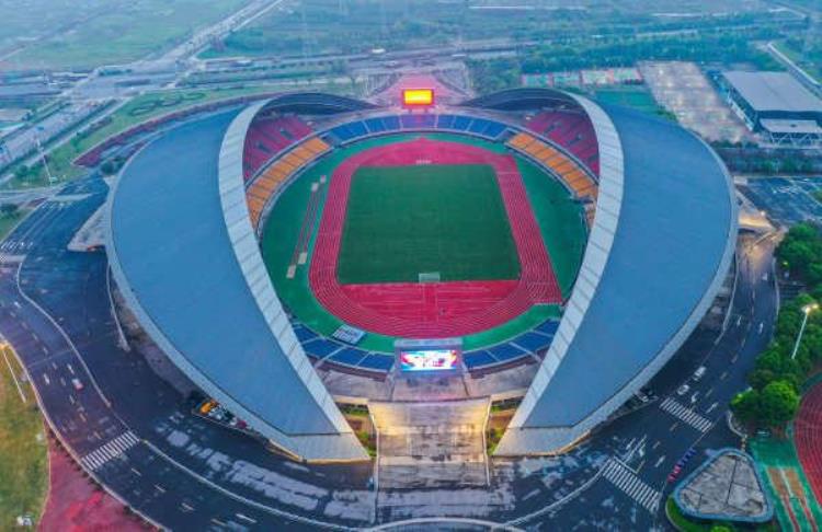 杭州亚运会足球比赛分会场「亚运新景观丨3个城市8座比赛球场杭州亚运会足球赛你准备去哪看」