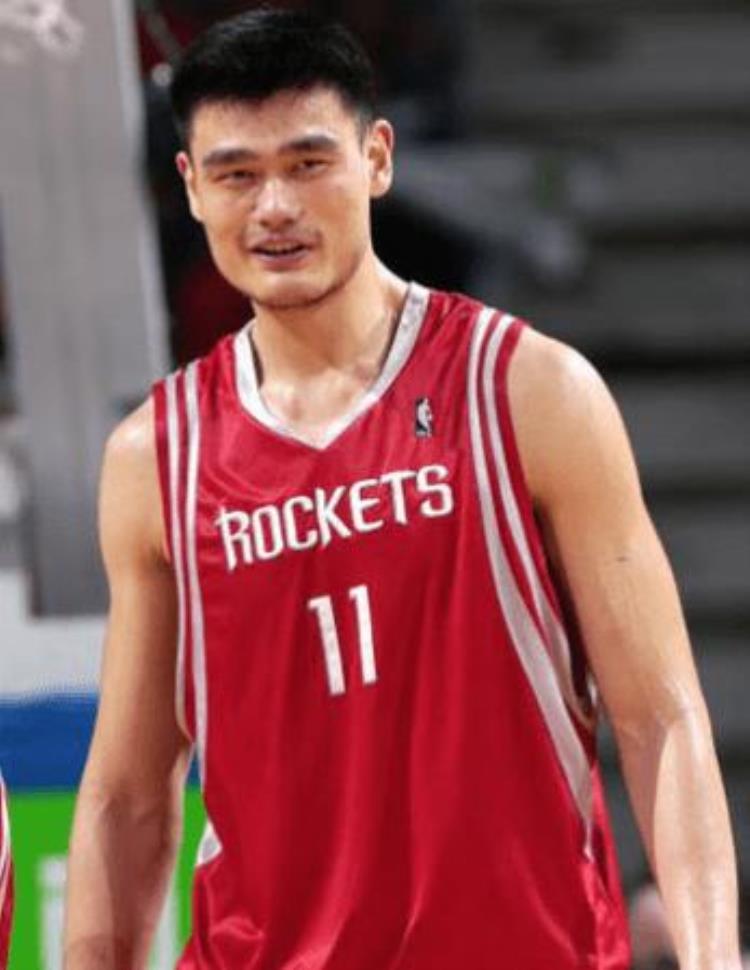 姚明的球衣号码的寓意「NBA球衣号码背后的寓意姚明因爱情穿11号KD35号故事令人感动」