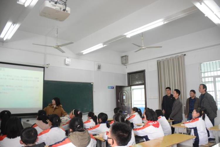安庆外国语学校上班「三星学校赴安庆外国语学校研讨交流课后服务开展情况」