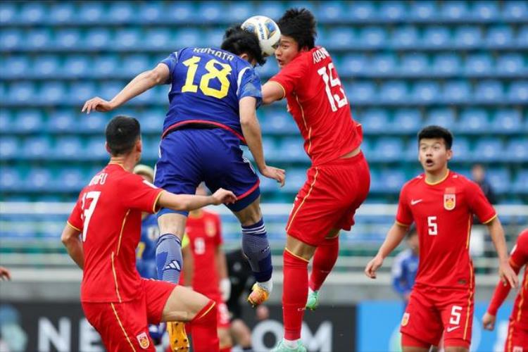 比赛结束中国12日本唯一进球是对手乌龙7号球都接不住