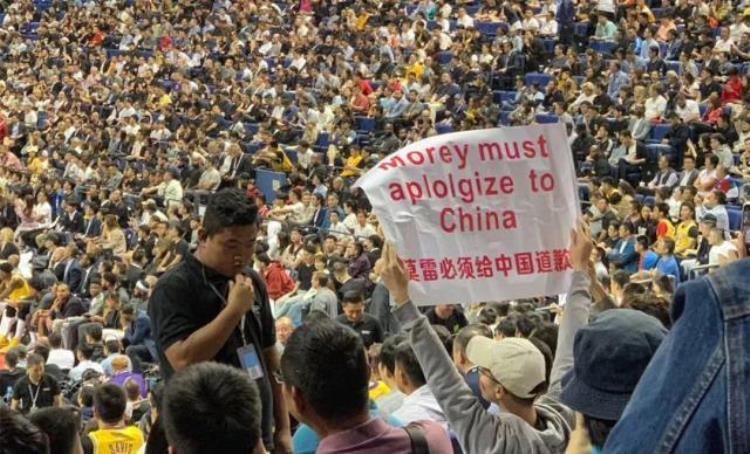 篮球在中国比足球受欢迎比赛数量和时差问题足球都是天生劣势