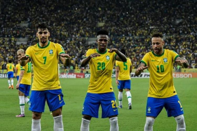国外足球队排名「各足协海外球员排名巴西法国阿根廷分列一至三位日本第二十三」
