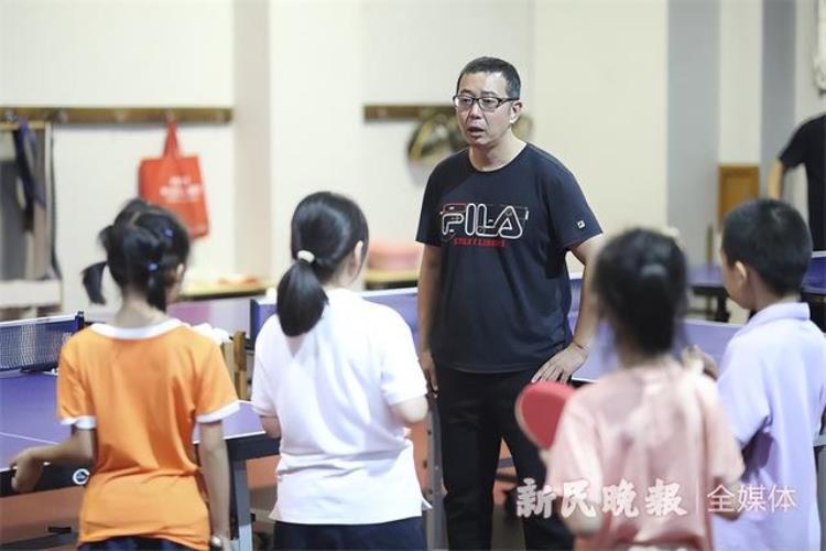 体坛幕后人丨杨浦区少体校乒乓球高级教练周毅老法师有了新理念