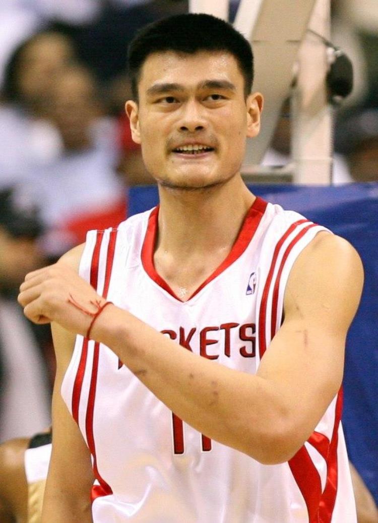 姚明 中国篮球「姚明中国篮球的希望一人扛起一国没有伤病的他能走的多远」