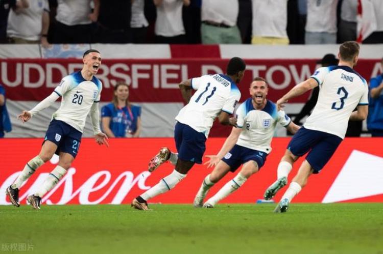 世界杯排名冠军「世界杯16强夺冠实力排行巴西压法国居首阿根廷升至第3英格兰第4」