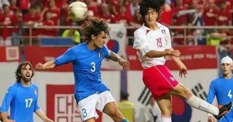 世界杯爆冷门「世界杯冷门比赛盘点韩国最争议意大利最悲情」