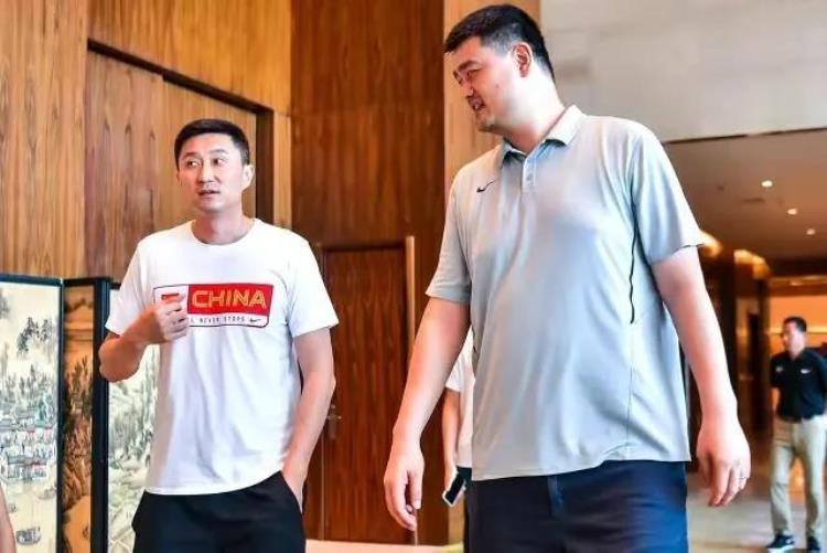为何姚明管不好中国篮球因为姚明懂篮球但是不懂中国人情世故