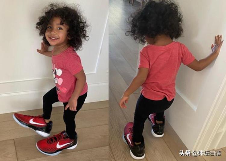 女孩穿科比球衣照片「可爱2岁女儿偷穿科比遗物球鞋满屋溜达笑容灿烂像爸爸」