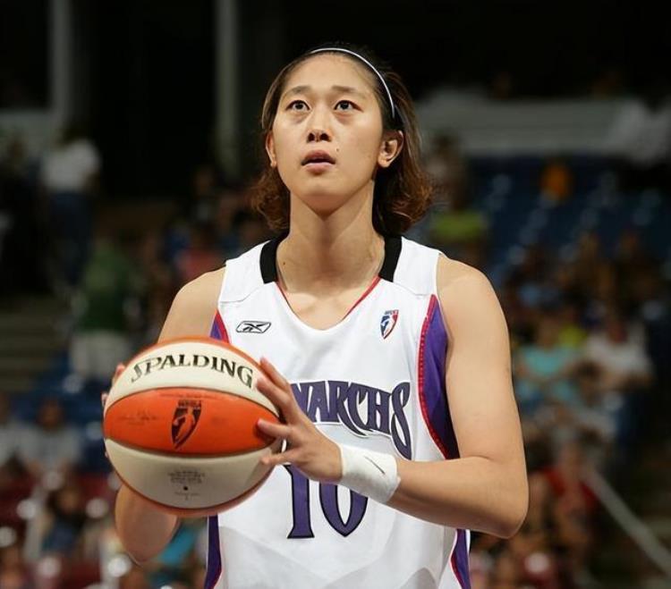 中国女篮有人在wnba效力吗「登录过WNBA的七位中国女篮球员有人拿过WNBA总冠军吗」