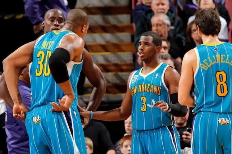 山猫队和黄蜂队「NBA球队中山猫黄蜂鹈鹕三个队之间的关系是怎么样的」