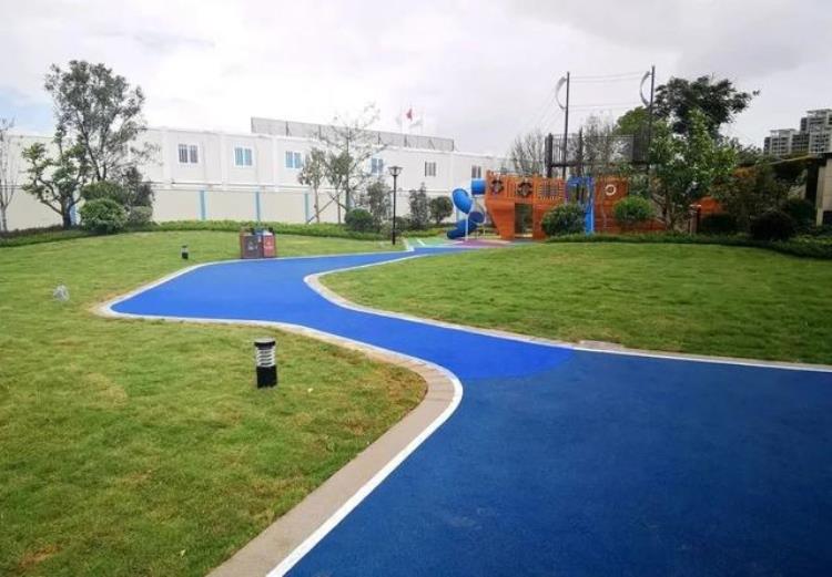 汕头西区又新添一座体育公园有儿童乐园篮球场足球场今天正式开放位置就在
