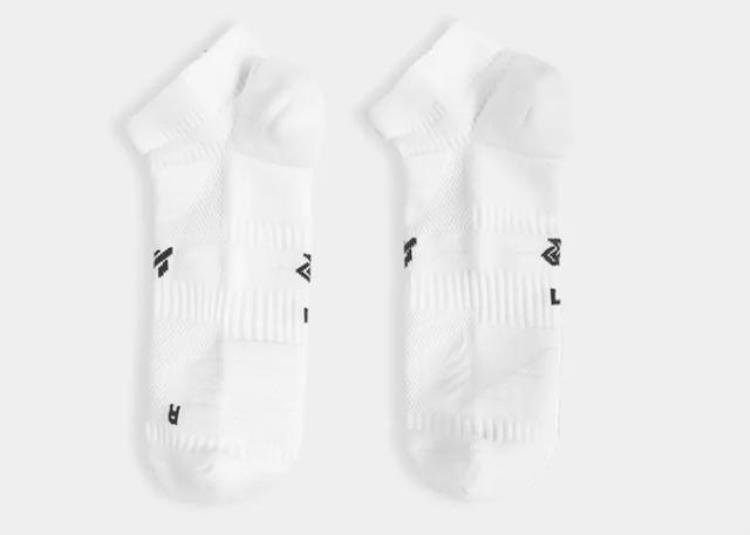 性价比高的篮球精英袜推荐「3种高度好看又好穿的篮球精英袜黑白两种颜色可选」