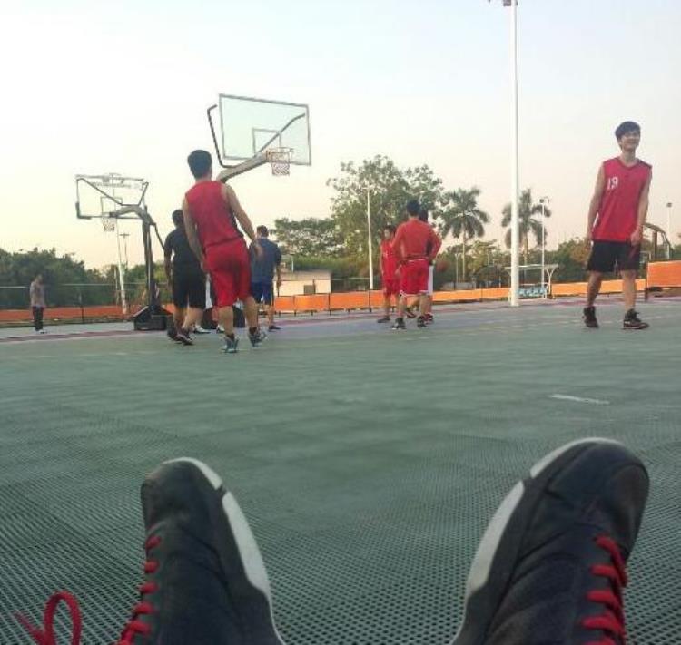 广州篮球迷必去的地方「广州那些你值得一去的篮球场所」