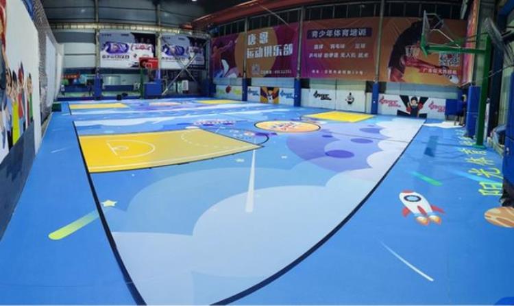 篮球场地专业地板是什么「篮球场定制地板有哪些专属特性逐个揭秘」