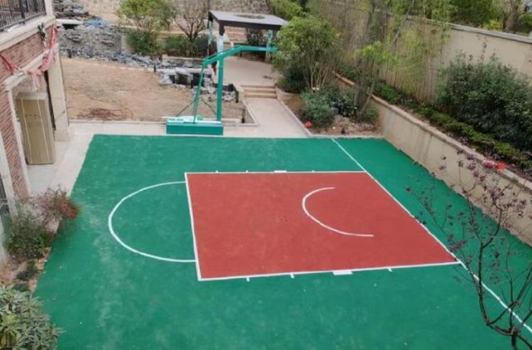 家用篮球场半场规格「私人小型篮球场半场尺寸与建造成本」