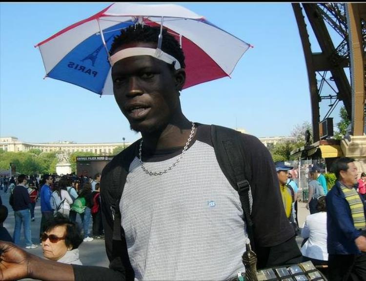 法国队一堆黑人「全是黑人法国队最火合影照刷屏中国网络还以为非洲队来了」