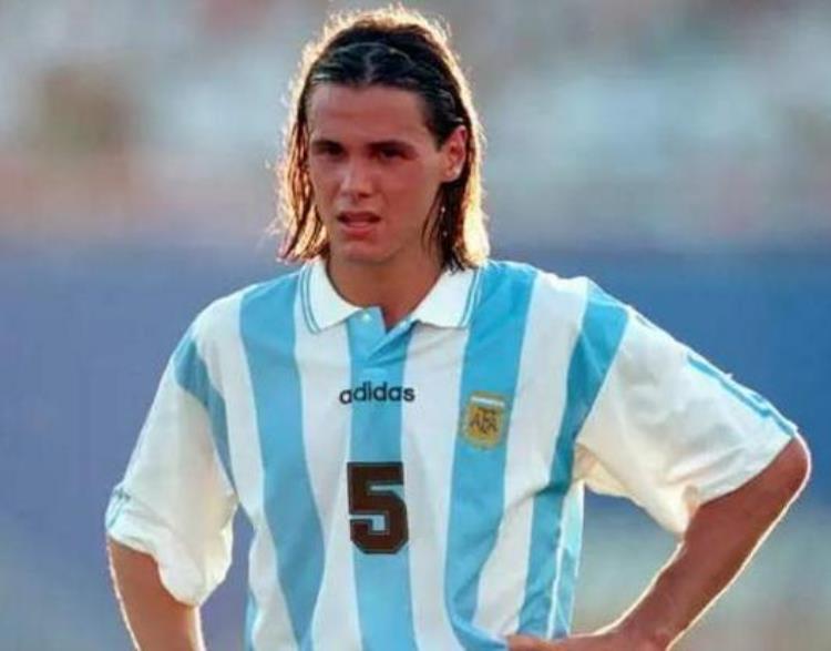 阿根廷足球有哪些巨星「阿根廷足球史上的7位球星认识4个以上说明你老了」