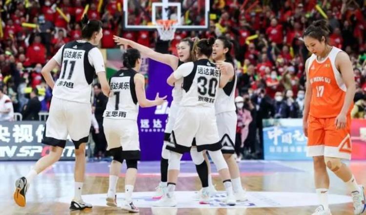 爱成都迎大运|四川远达美乐女篮问鼎20222023赛季中国女子篮球联赛WCBA总冠军